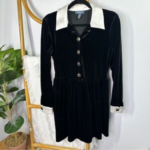 Modcloth Black Velvet Long Sleeve Collard Dress sz S